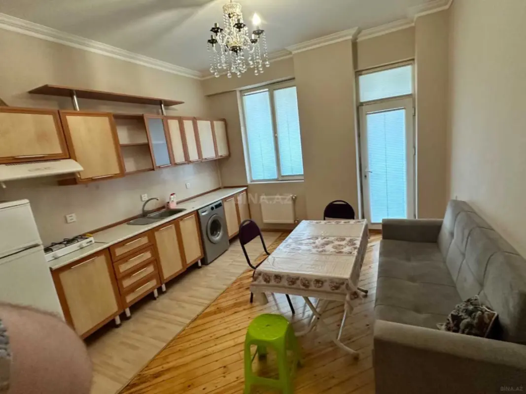 Kirayə verilir 1 otaqlı mənzil 62 m²