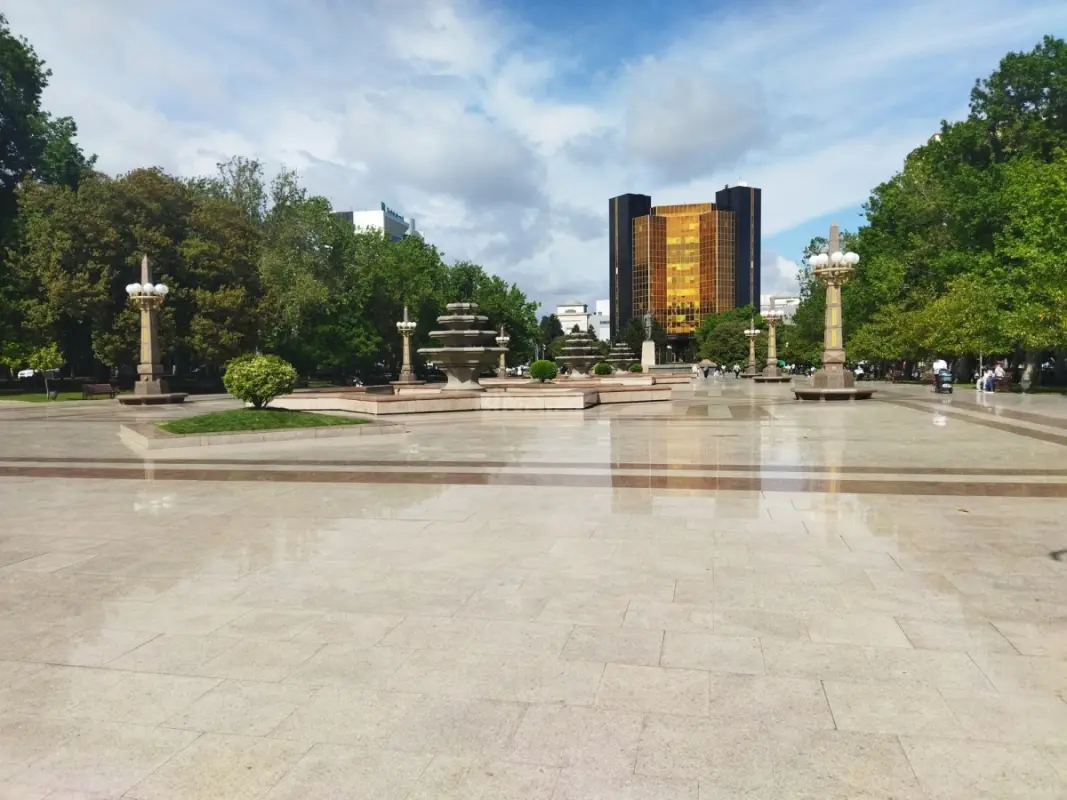 Kirayə verilir 2 otaqlı mənzil 67 m²