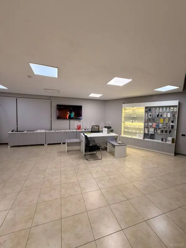 Satılır 7 otaqlı ofis 240 m²