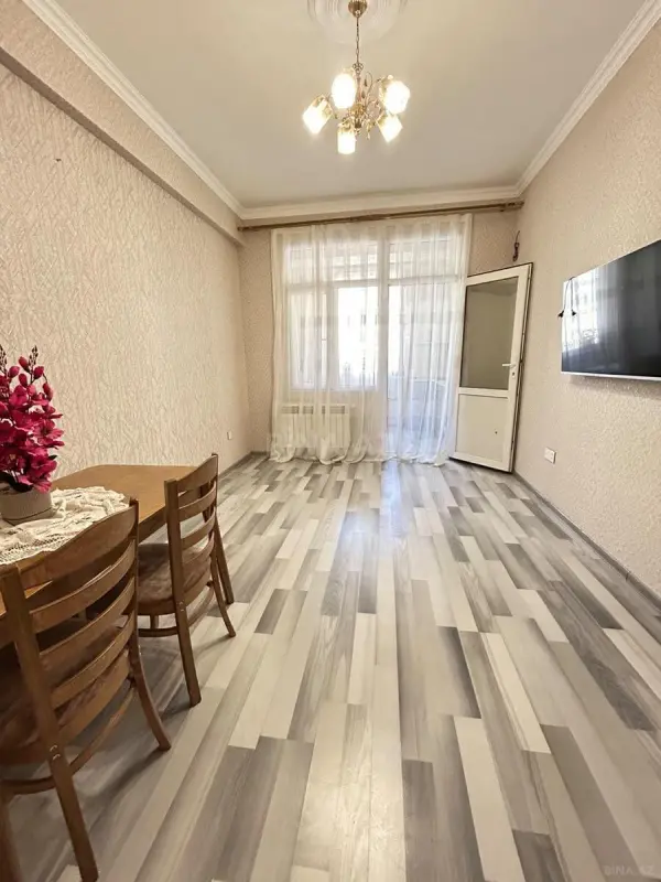 Satılır 3 otaqlı mənzil 63 m²