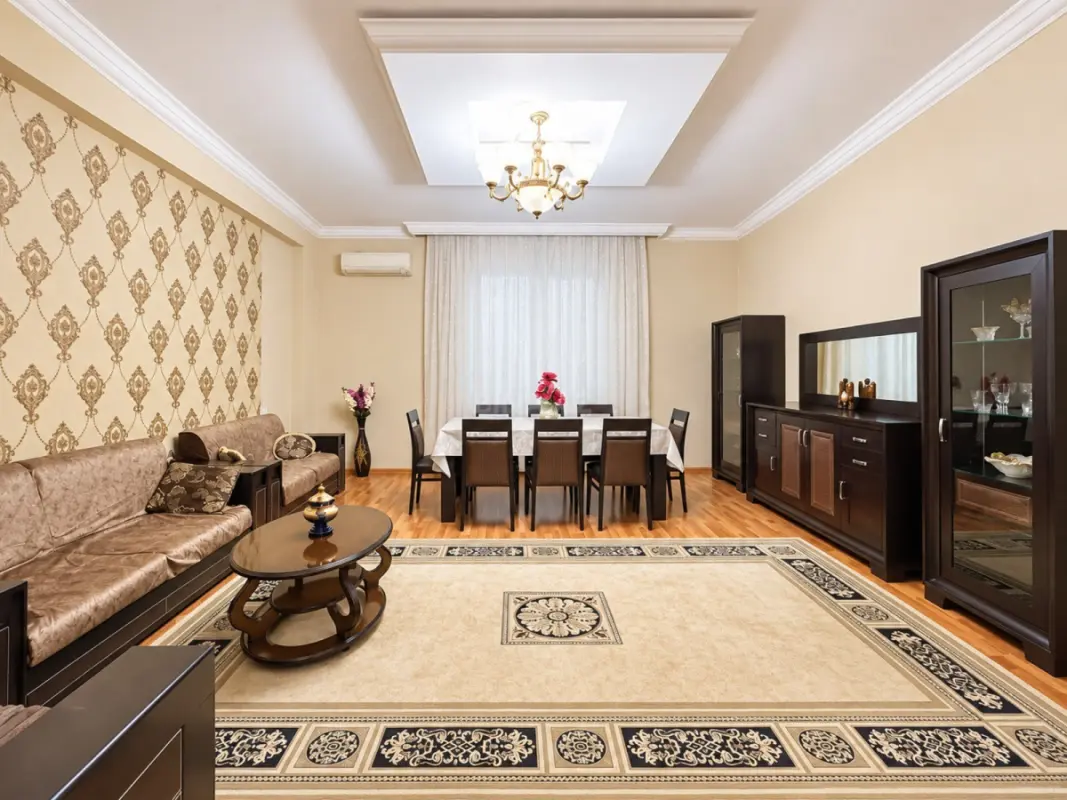 Satılır 3 otaqlı mənzil 110 m²