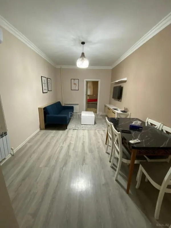 Kirayə verilir 2 otaqlı mənzil 65 m²