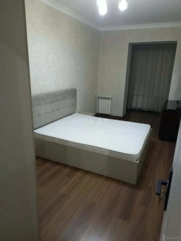 Kirayə verilir 2 otaqlı mənzil 67 m²