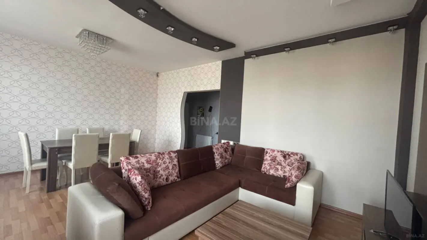 Kirayə verilir 3 otaqlı mənzil 95 m²