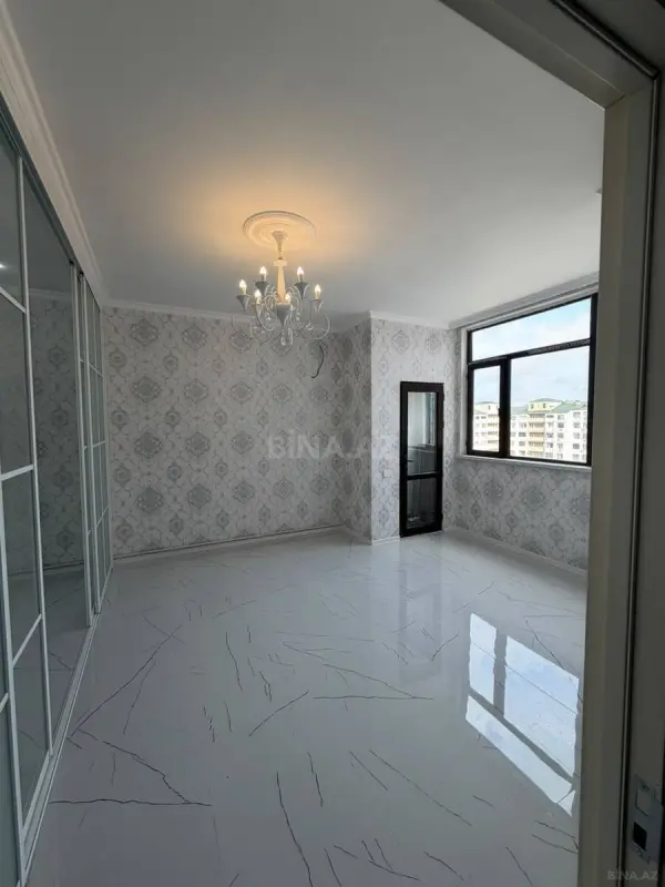 Satılır 2 otaqlı mənzil 65 m²