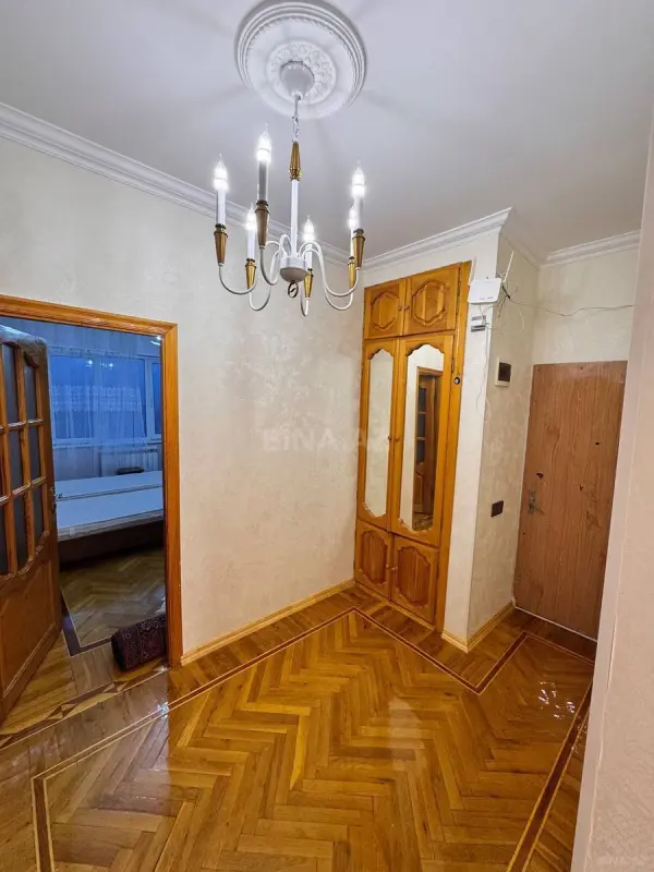 Kirayə verilir 3 otaqlı mənzil 90 m²