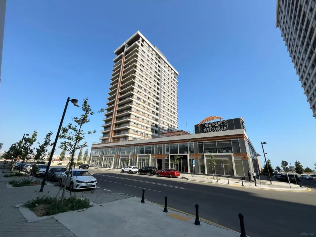 Satılır 4 otaqlı mənzil 185 m²