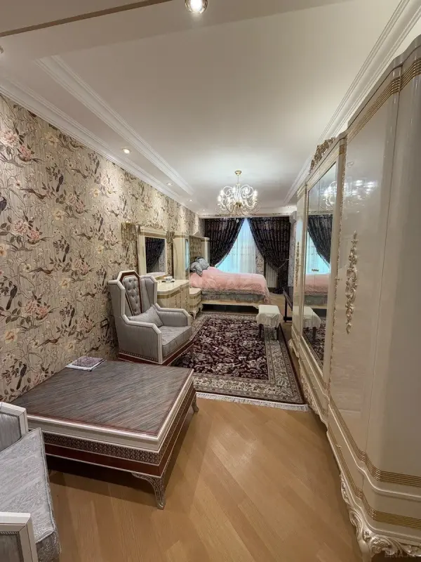 Satılır 2 otaqlı mənzil 95 m²