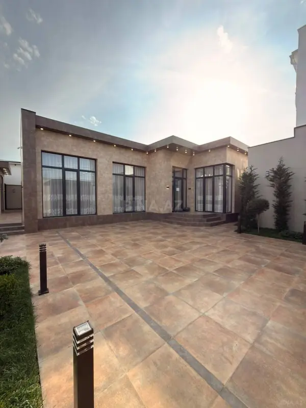 Satılır 4 otaqlı həyət evi 180 m²