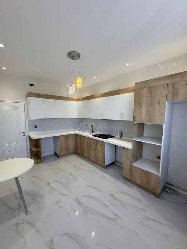 Satılır 2 otaqlı mənzil 85 m²