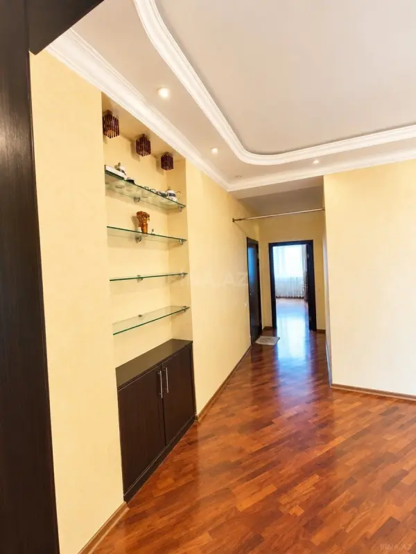 Satılır 3 otaqlı mənzil 100 m²