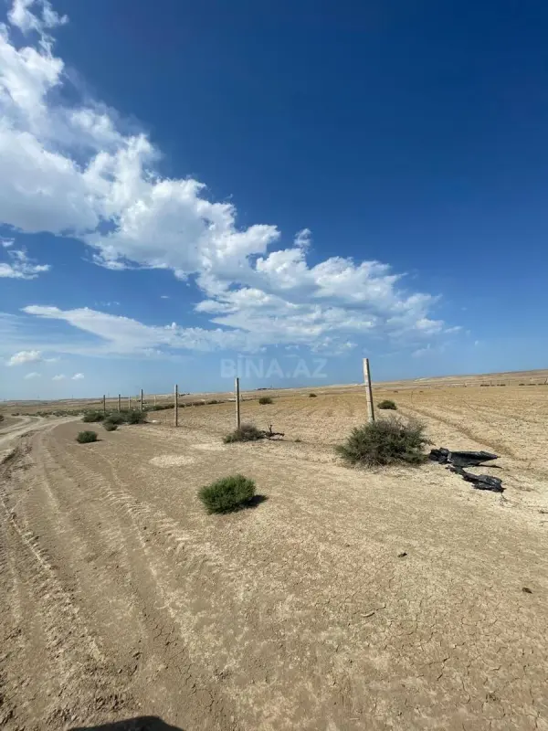 Satılır torpaq sahəsi 800 m²