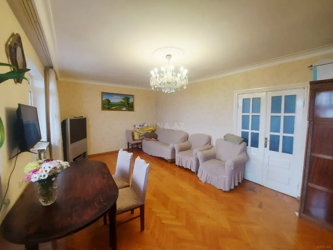 Satılır 3 otaqlı mənzil 120 m²