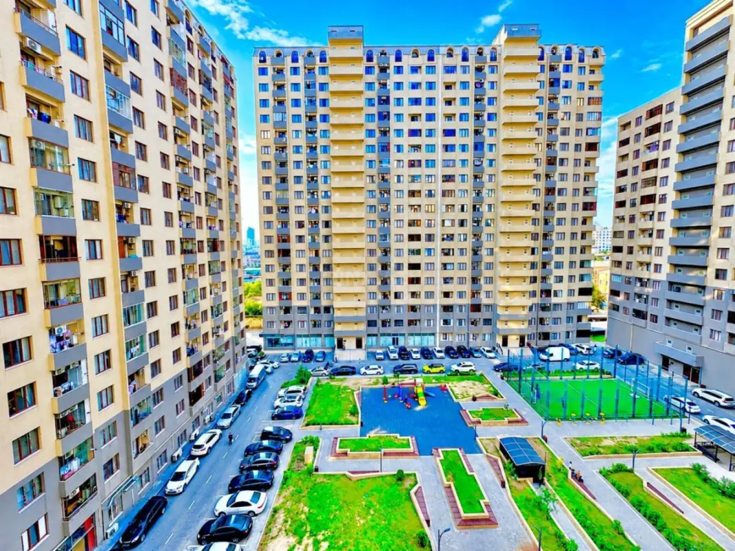 Kirayə verilir 3 otaqlı mənzil 115 m²