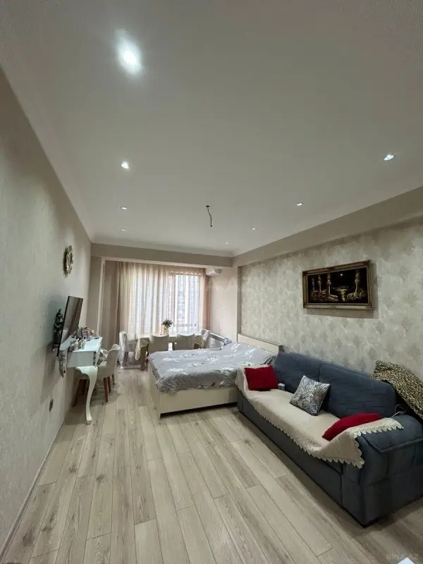 Satılır 2 otaqlı mənzil 62 m²