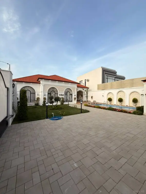 Satılır 4 otaqlı həyət evi 160 m²