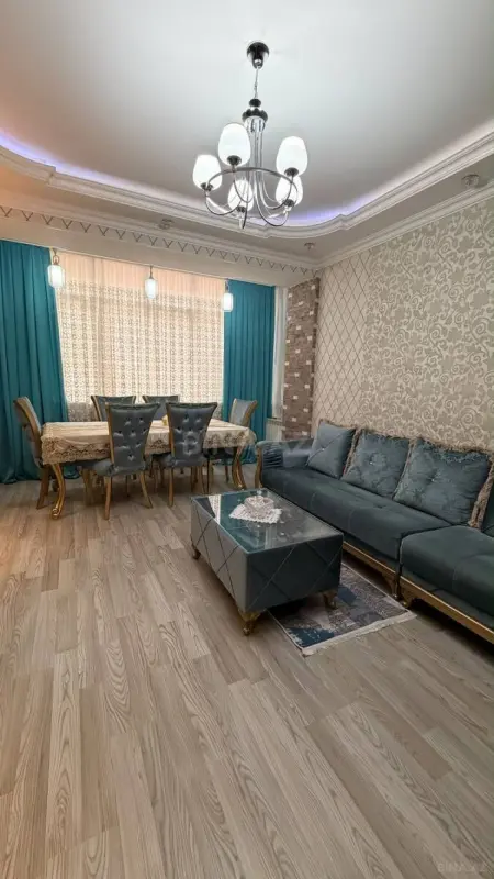 Satılır 3 otaqlı mənzil 125 m²