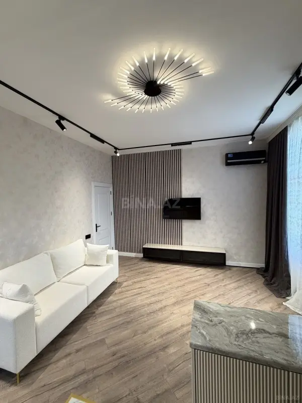 Satılır 2 otaqlı mənzil 45 m²