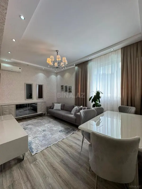 Satılır 2 otaqlı mənzil 62 m²
