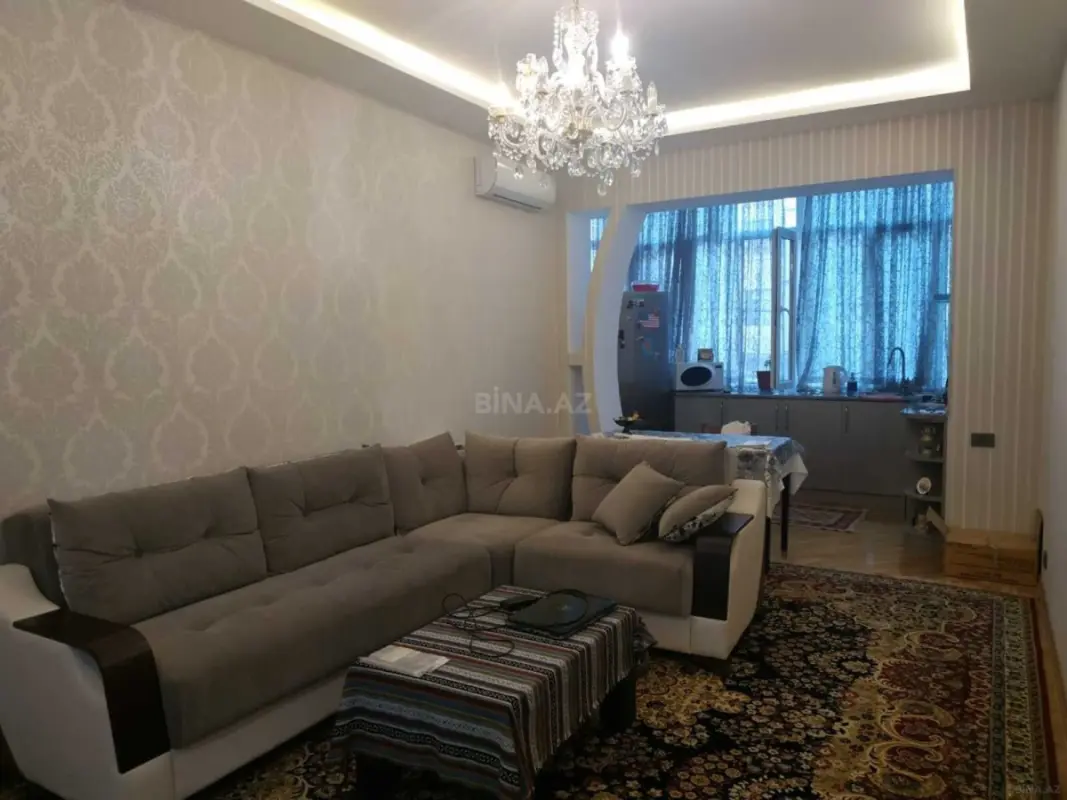 Kirayə verilir 2 otaqlı mənzil 70 m²
