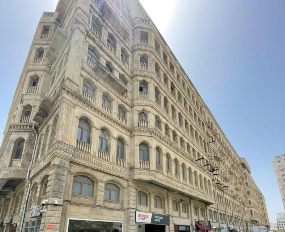 Satılır obyekt 68.4 m²