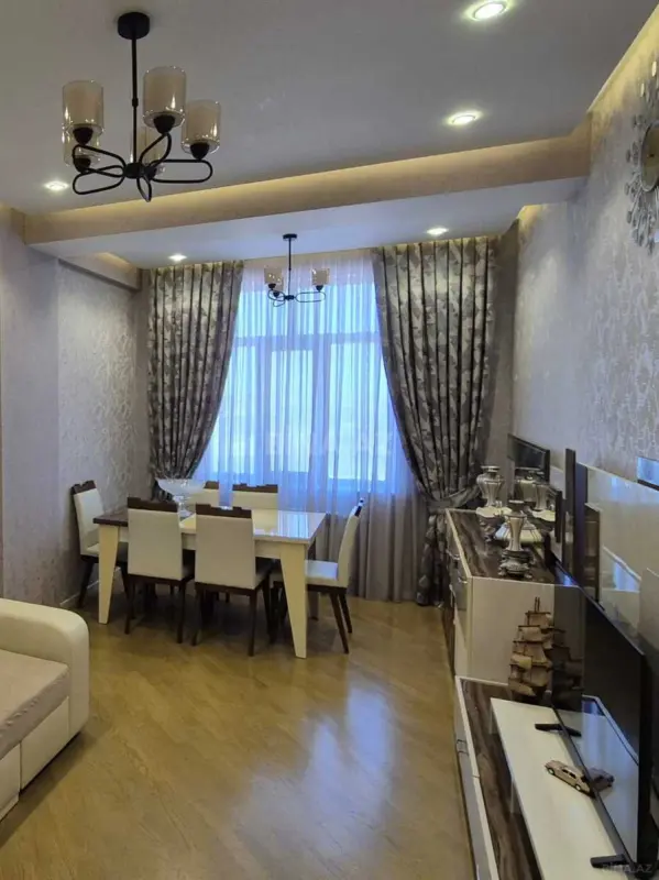 Satılır 3 otaqlı mənzil 100 m²