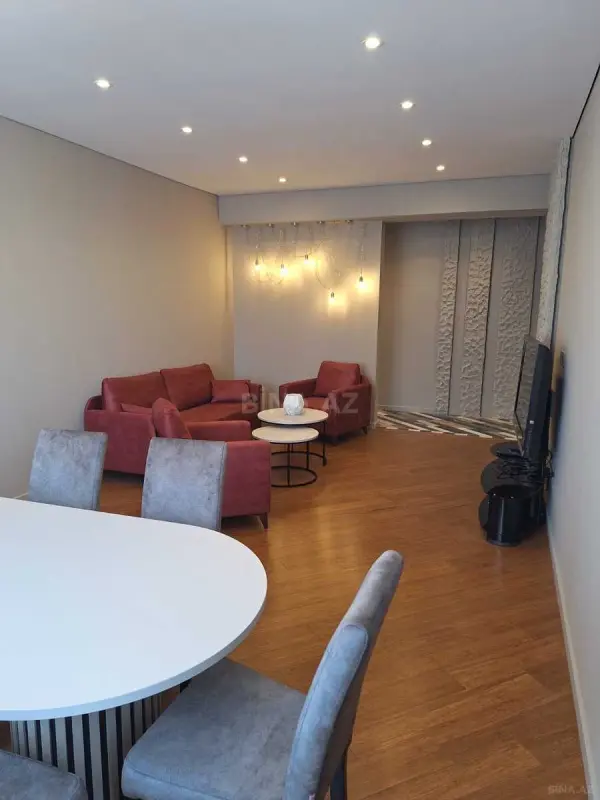 Kirayə verilir 3 otaqlı mənzil 110 m²