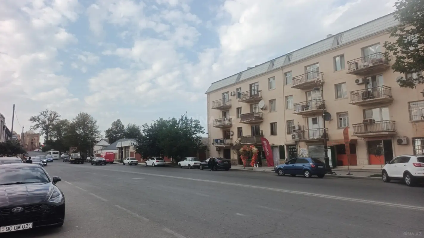 Satılır 1 otaqlı mənzil 30 m²