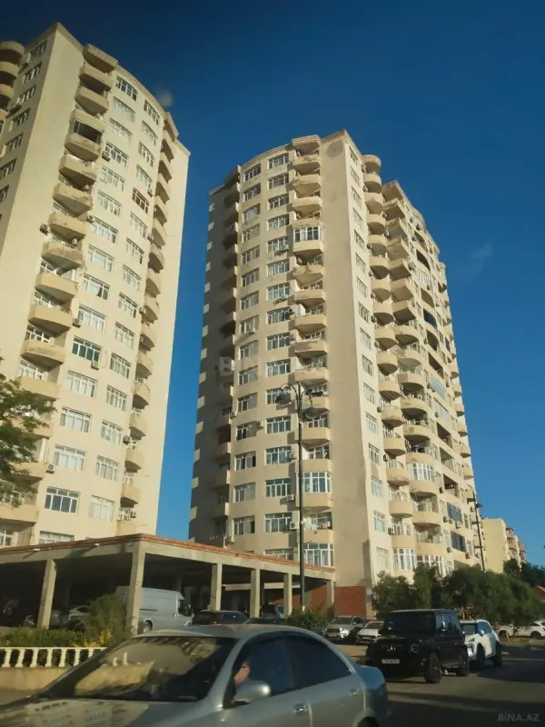 Satılır 3 otaqlı mənzil 110 m²