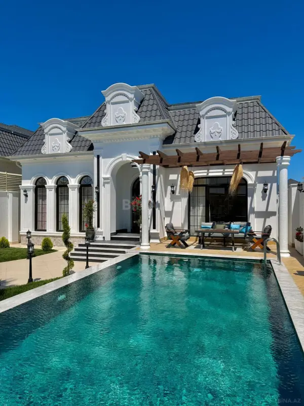 Satılır 5 otaqlı həyət evi 220 m²