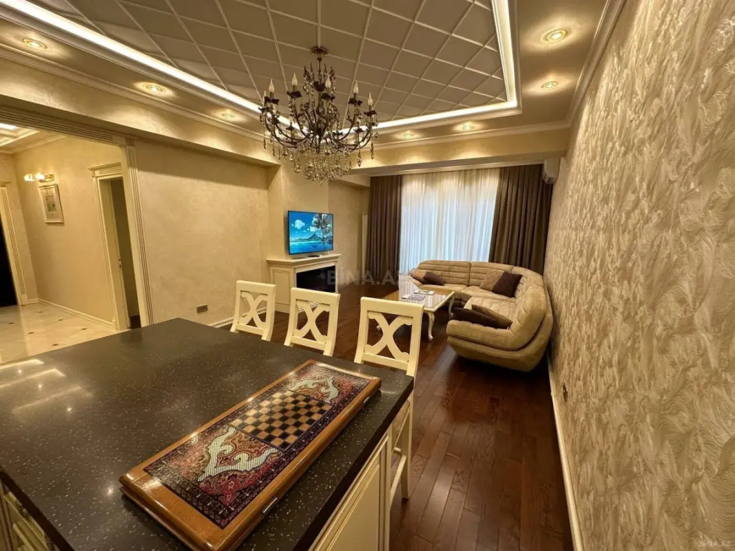 Kirayə verilir 3 otaqlı mənzil 110 m²
