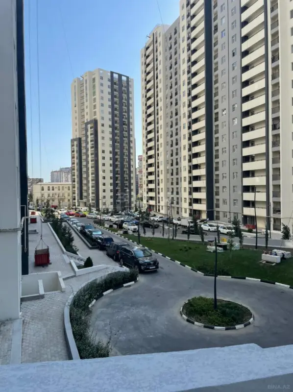 Satılır 2 otaqlı mənzil 92 m²