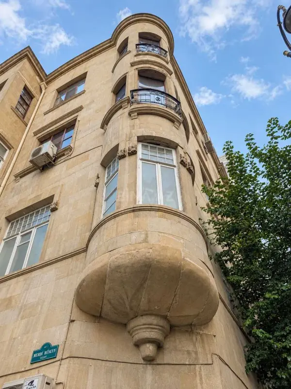 Satılır 3 otaqlı mənzil 90 m²