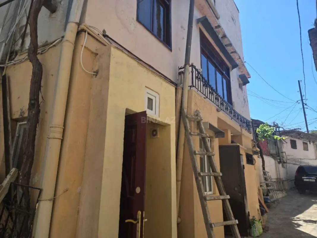 Kirayə verilir 2 otaqlı həyət evi 60 m²