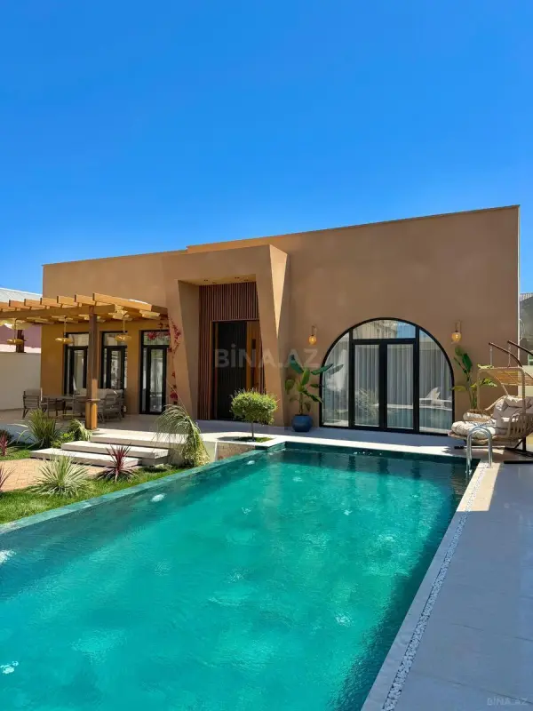 Satılır 5 otaqlı həyət evi 220 m²