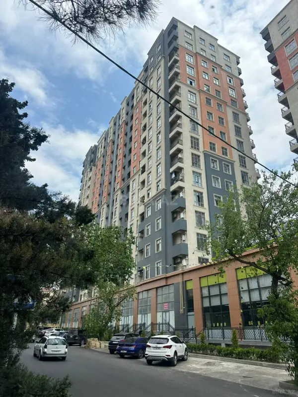 Satılır 2 otaqlı mənzil 63 m²