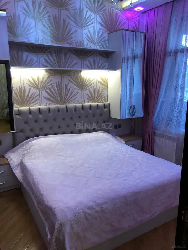Kirayə verilir 2 otaqlı mənzil 70 m²