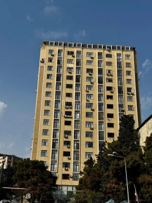 Satılır 3 otaqlı mənzil 105 m²