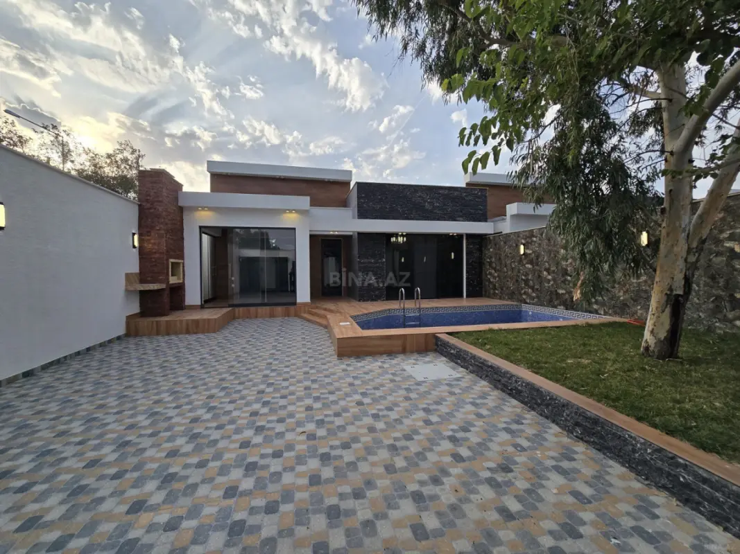 Satılır 4 otaqlı həyət evi 160 m²