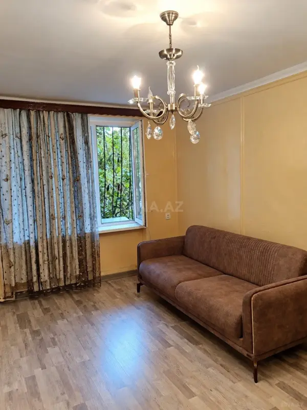 Satılır 1 otaqlı mənzil 35 m²