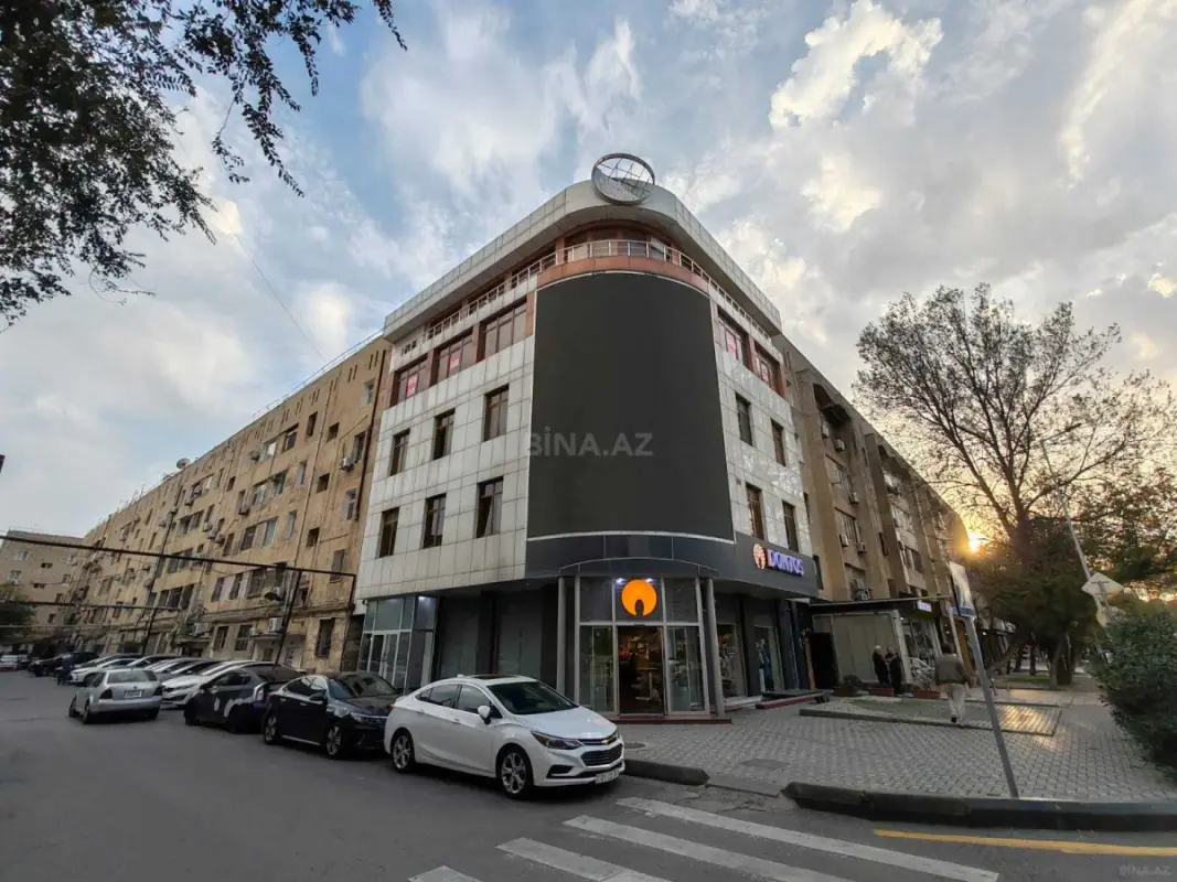 Satılır obyekt 150 m²