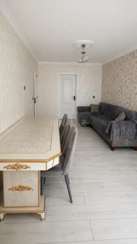 Kirayə verilir 2 otaqlı mənzil 55 m²