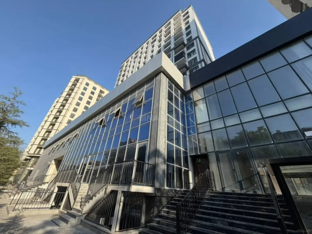 Satılır 2 otaqlı mənzil 89 m²