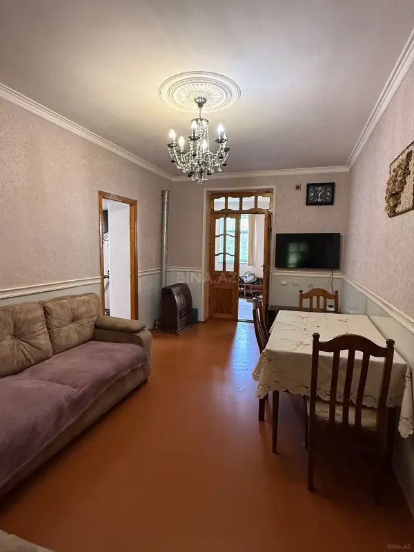 Satılır 4 otaqlı mənzil 80 m²