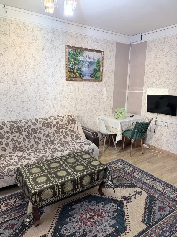 Kirayə verilir 2 otaqlı mənzil 45 m²