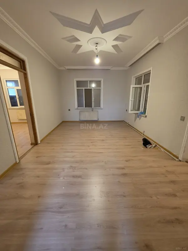 Satılır 5 otaqlı həyət evi 130 m²