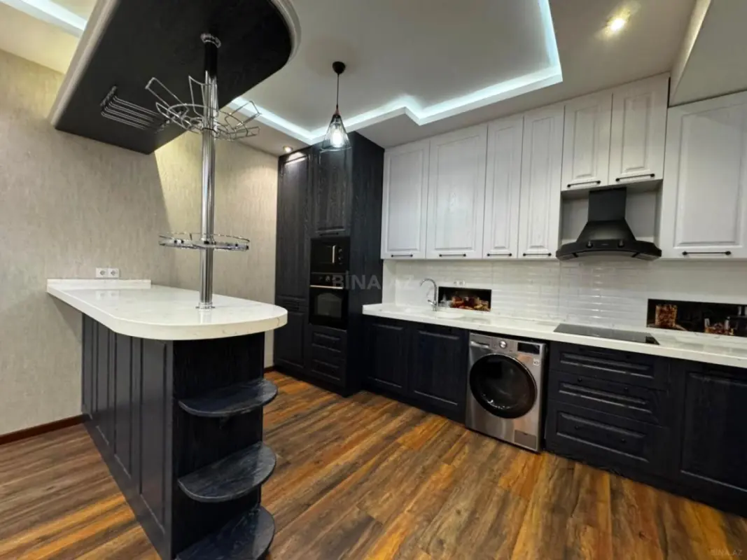 Kirayə verilir 3 otaqlı mənzil 120 m²