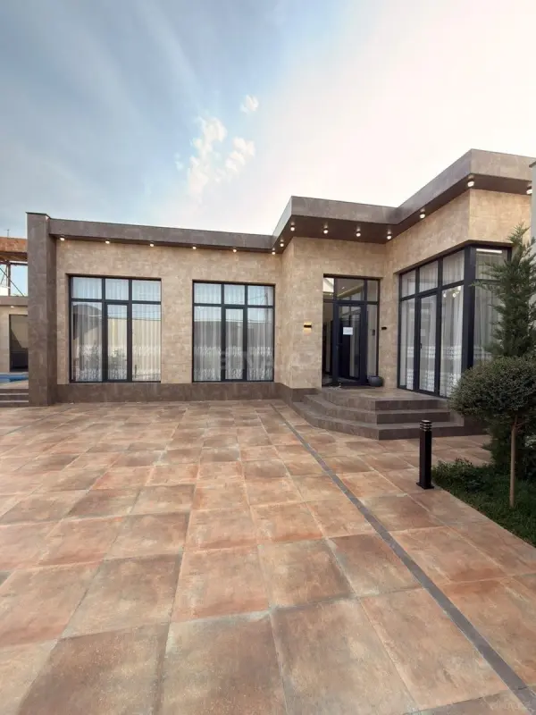 Satılır 4 otaqlı həyət evi 160 m²