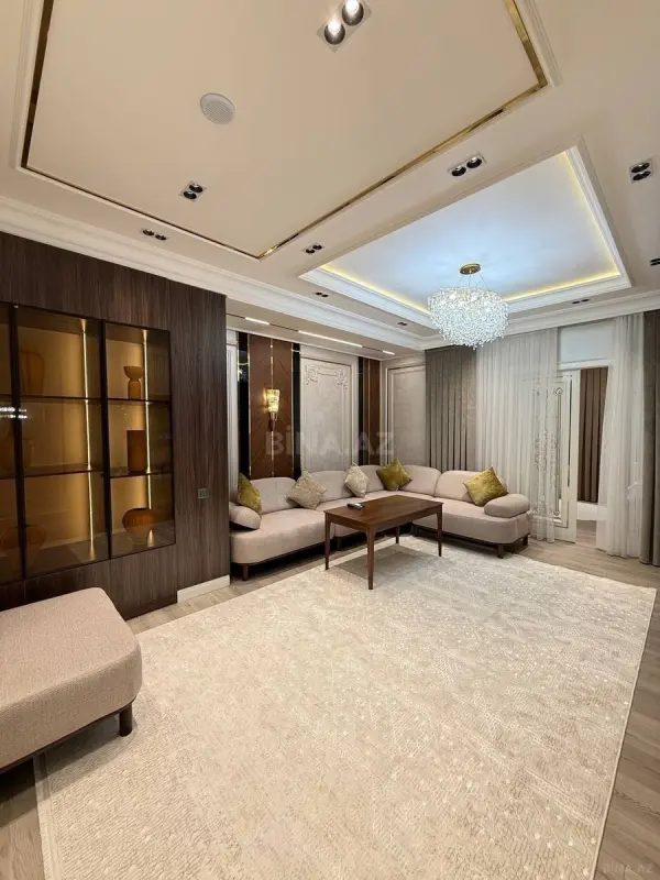 Kirayə verilir 3 otaqlı mənzil 114 m²