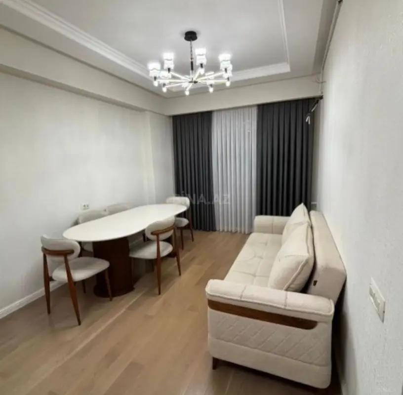 Kirayə verilir 2 otaqlı mənzil 65 m²